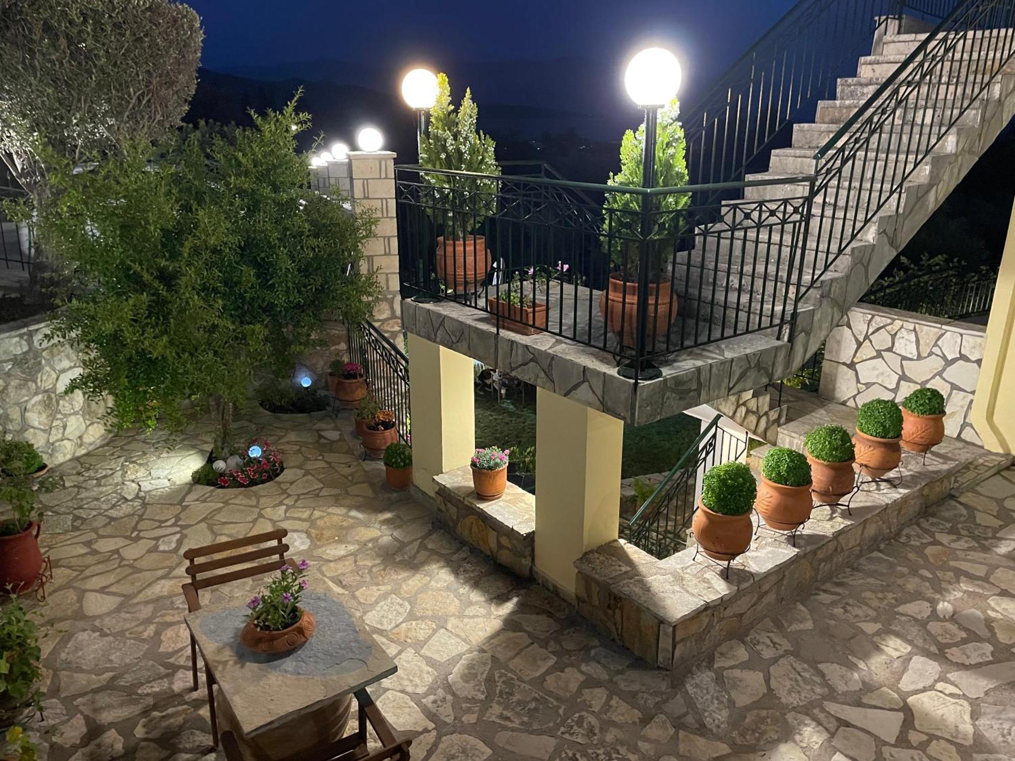 Villa Diana Nikiana Luaran gambar
