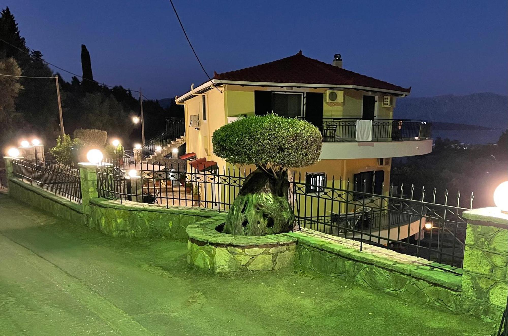Villa Diana Nikiana Luaran gambar